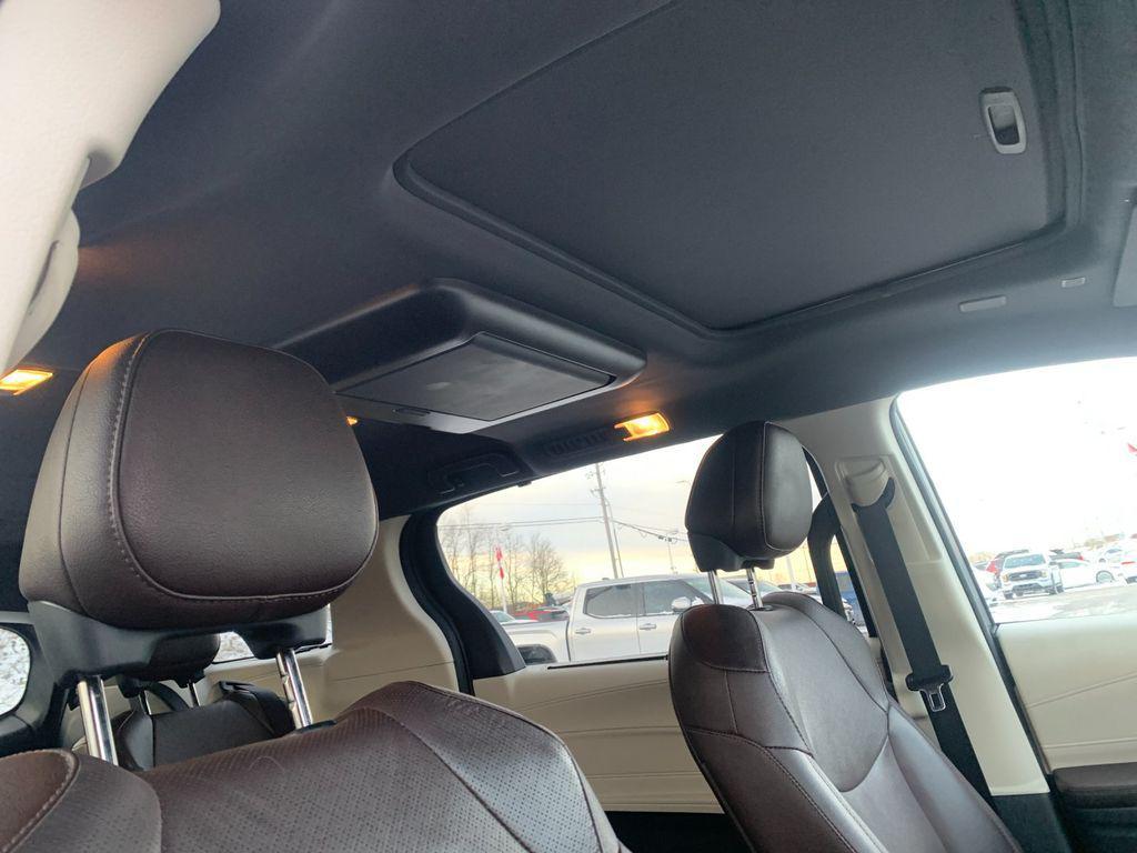 used 2021 Toyota Sienna car, priced at $40,748