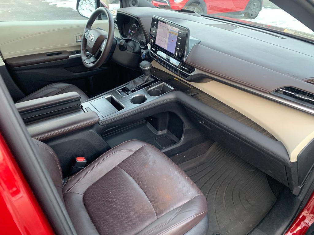 used 2021 Toyota Sienna car, priced at $40,748