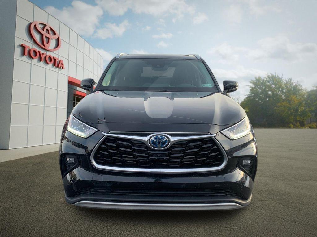 used 2023 Toyota Highlander Hybrid car, priced at $46,991