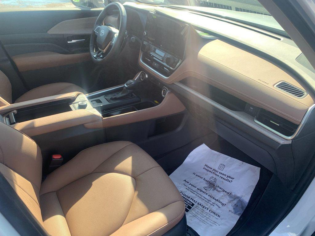 used 2025 Toyota Grand Highlander car