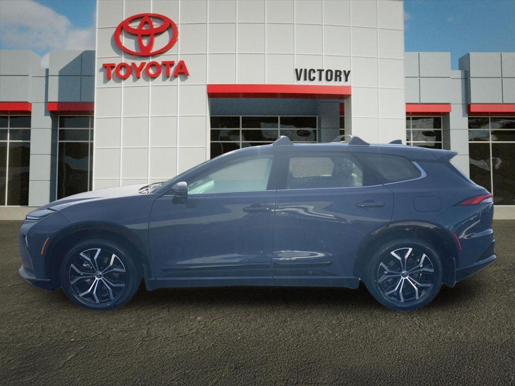 new 2025 Toyota Crown Signia car, priced at $46,681