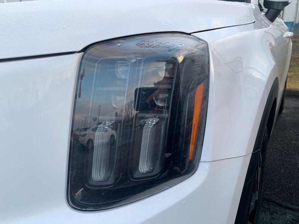 used 2025 Kia Telluride car, priced at $42,991