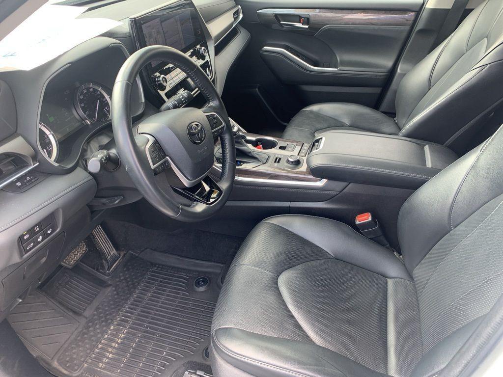 used 2022 Toyota Highlander car, priced at $27,630
