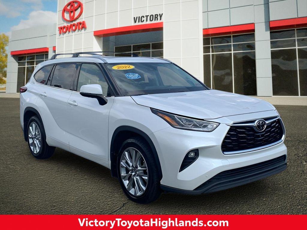 used 2022 Toyota Highlander car, priced at $28,230