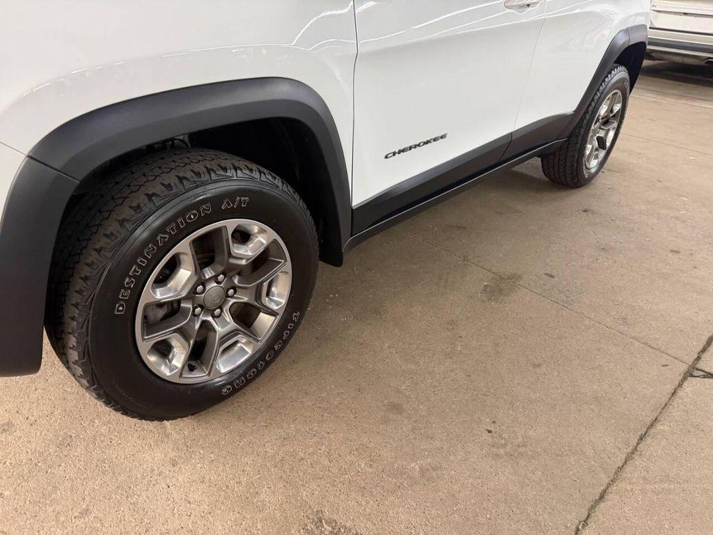 used 2019 Jeep Cherokee car, priced at $21,420