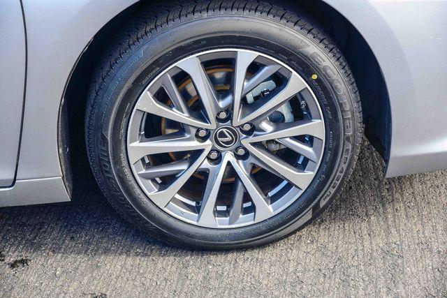 used 2025 Lexus ES 350 car, priced at $36,994