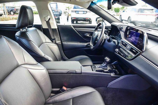 used 2025 Lexus ES 350 car, priced at $36,994