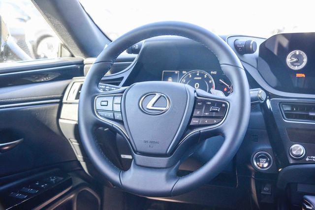 new 2025 Lexus ES 350 car, priced at $45,169