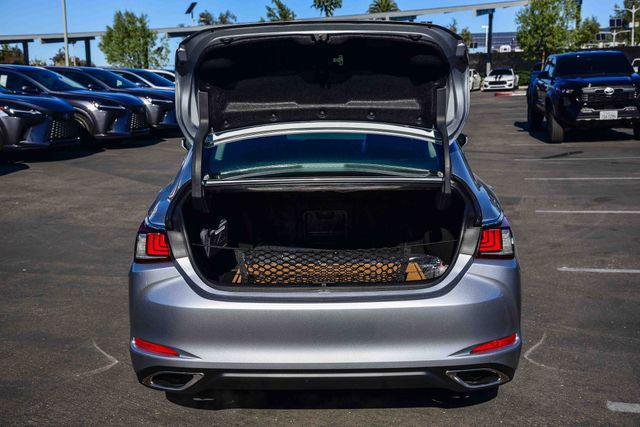 new 2025 Lexus ES 350 car, priced at $45,169