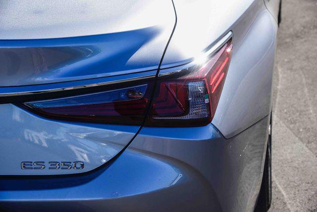new 2025 Lexus ES 350 car, priced at $45,169