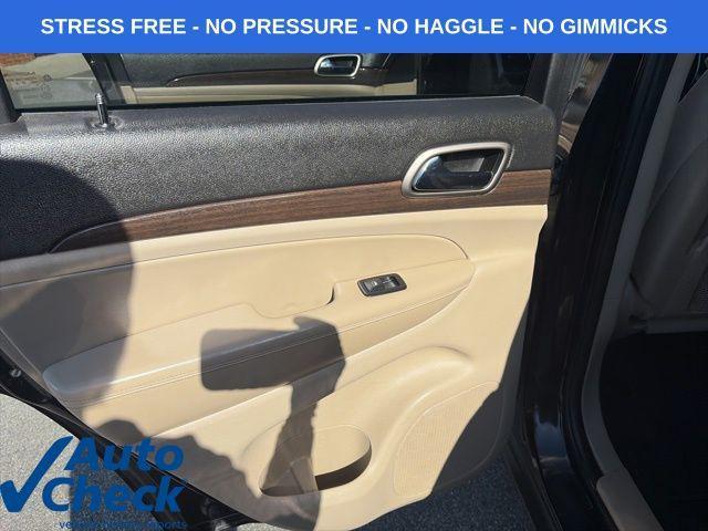 used 2014 Jeep Grand Cherokee car, priced at $9,844