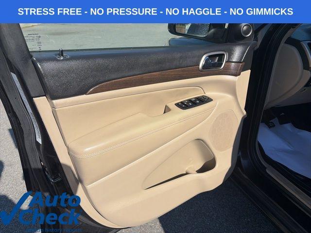 used 2014 Jeep Grand Cherokee car, priced at $9,844