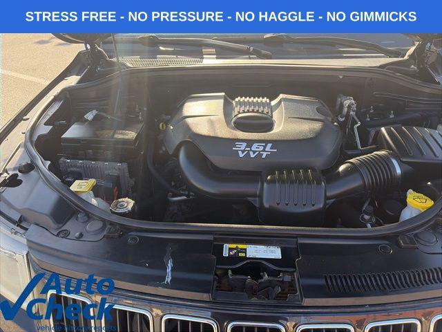 used 2014 Jeep Grand Cherokee car, priced at $9,844