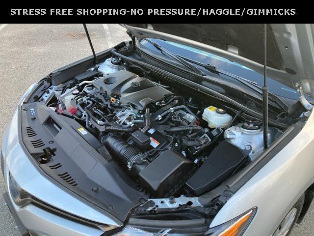 used 2018 Toyota Camry Hybrid car, priced at $16,268