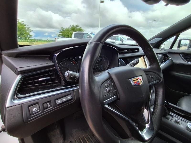 used 2024 Cadillac XT6 car, priced at $39,995