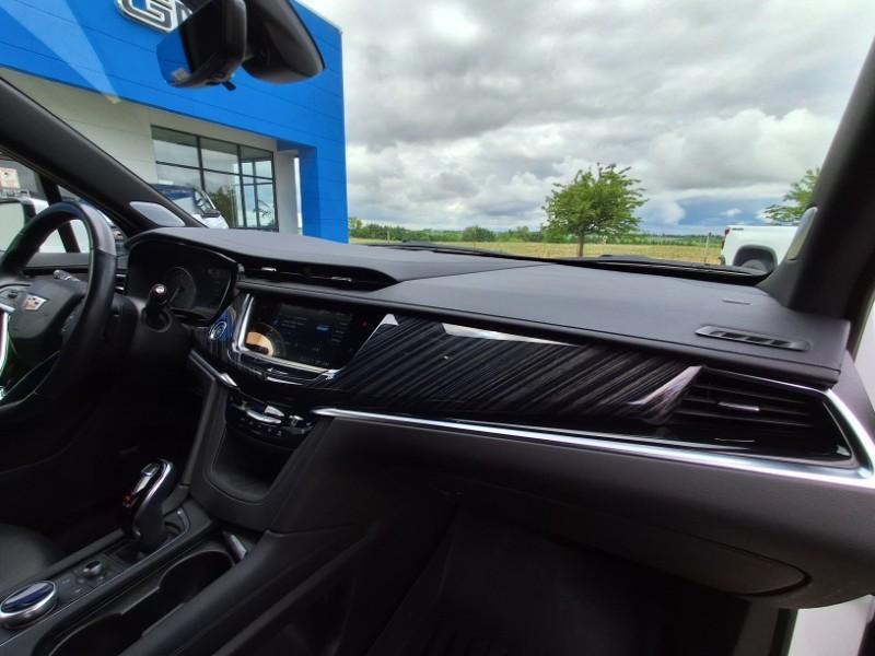 used 2024 Cadillac XT6 car, priced at $39,995