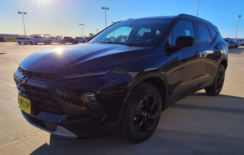 used 2023 Chevrolet Blazer car, priced at $29,995