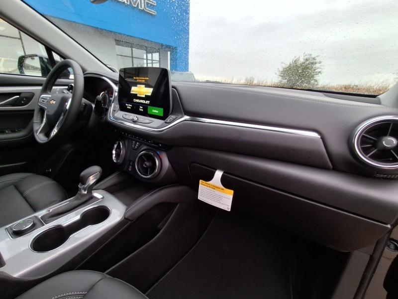 new 2025 Chevrolet Blazer car, priced at $44,995