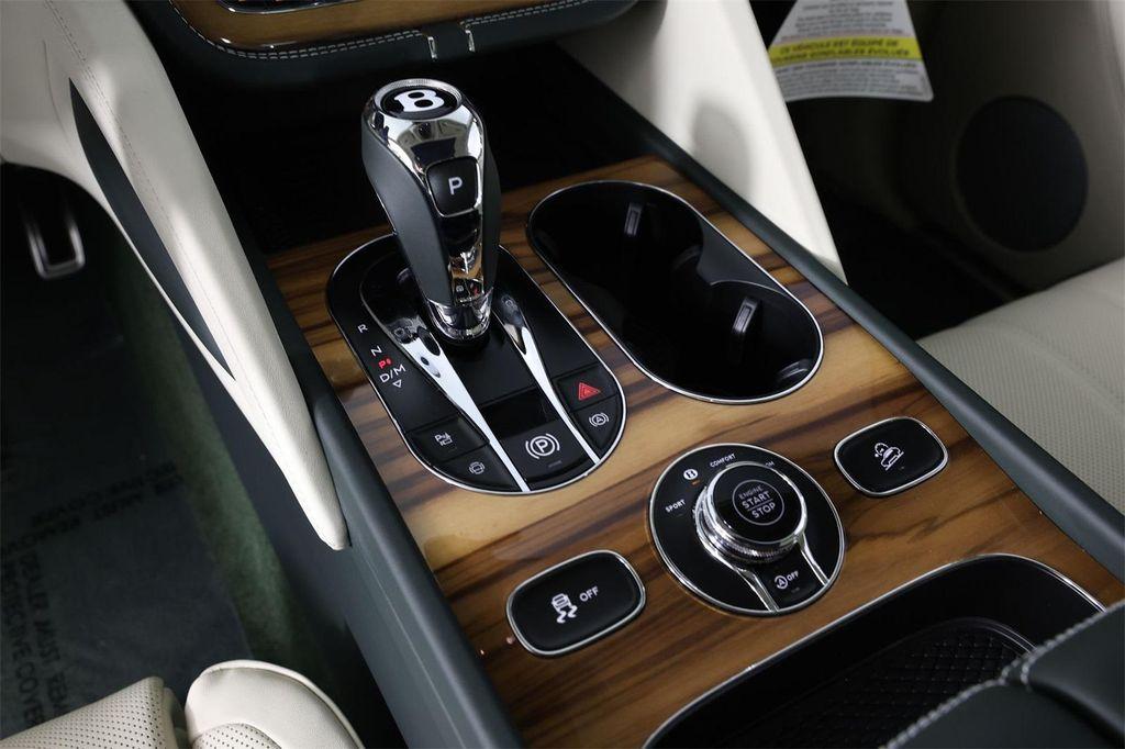 new 2025 Bentley Bentayga car, priced at $272,675