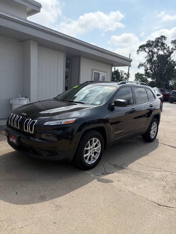 used 2016 Jeep Cherokee car, priced at $8,992