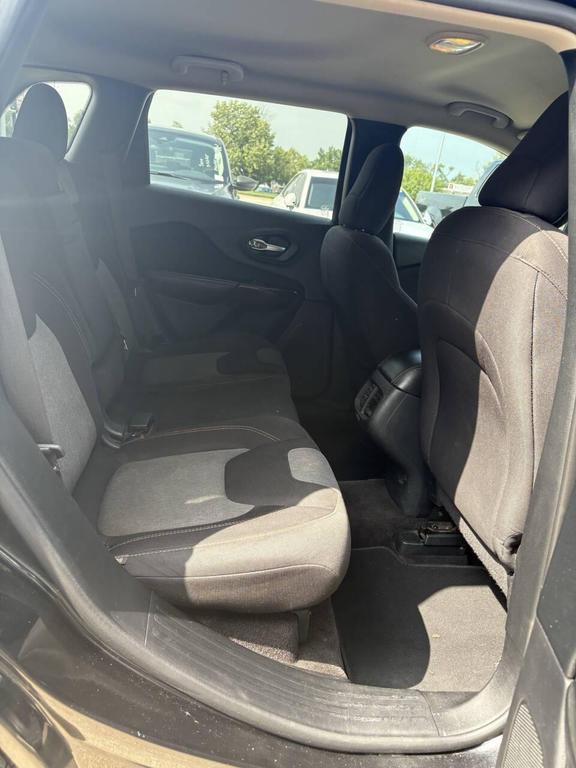 used 2016 Jeep Cherokee car, priced at $8,992