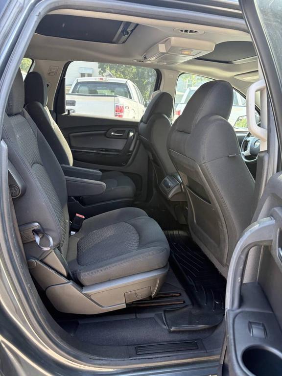 used 2011 Chevrolet Traverse car, priced at $4,999