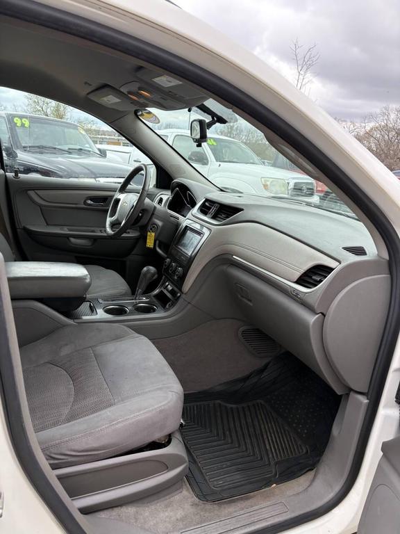 used 2014 Chevrolet Traverse car, priced at $4,998