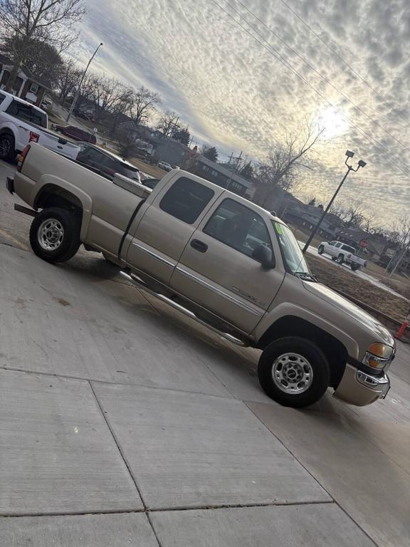 used 2004 GMC Sierra 2500 car, priced at $10,997