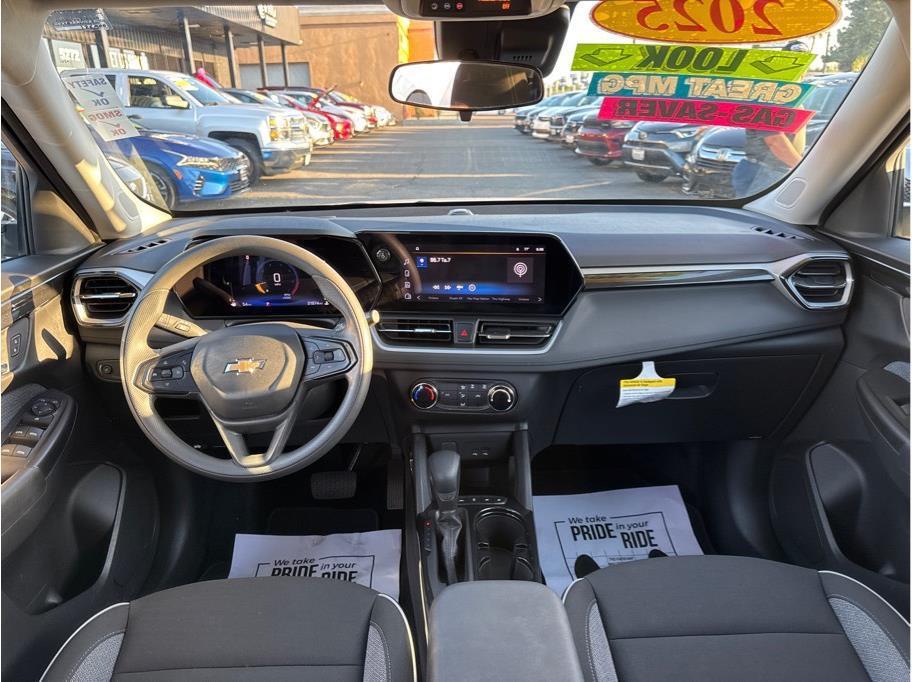 used 2025 Chevrolet TrailBlazer car, priced at $23,661