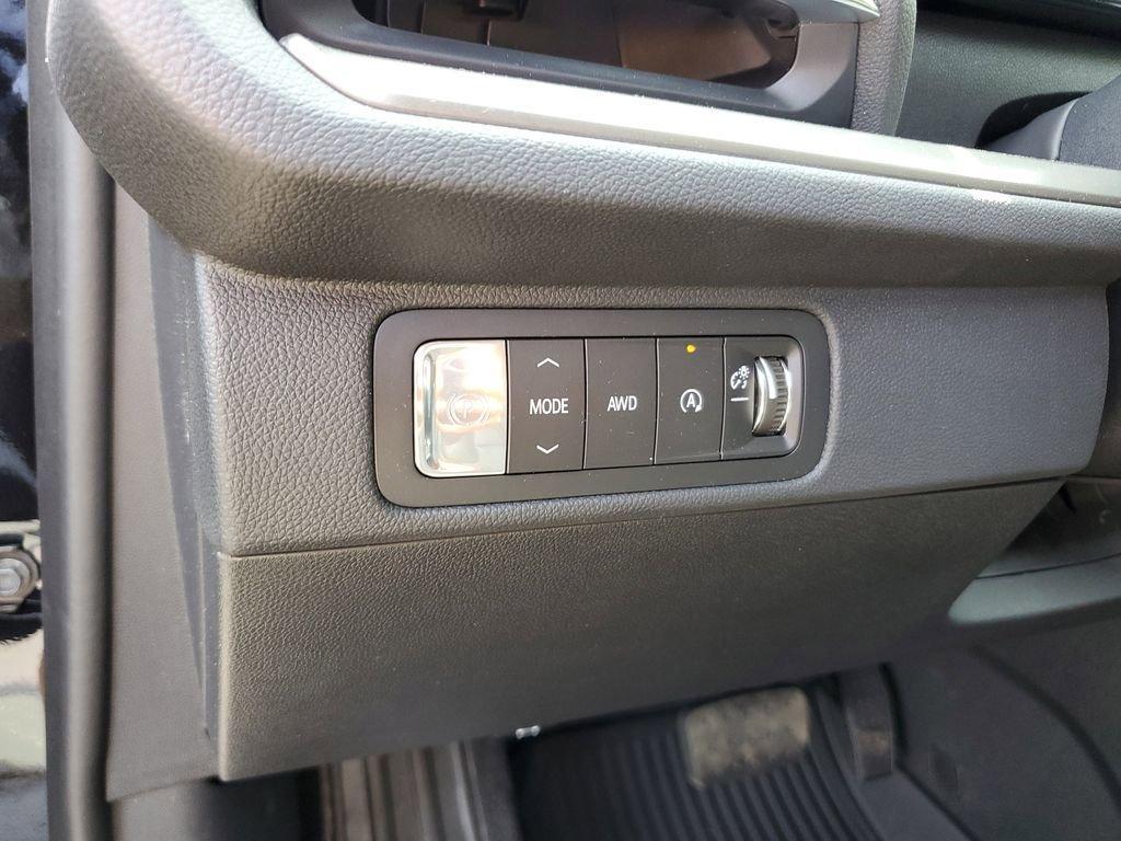 new 2026 Chevrolet Traverse car, priced at $48,044