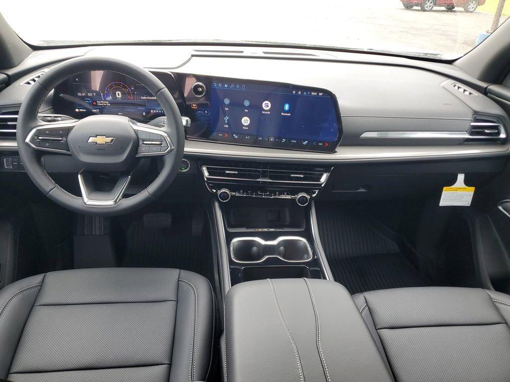 new 2026 Chevrolet Traverse car, priced at $48,044