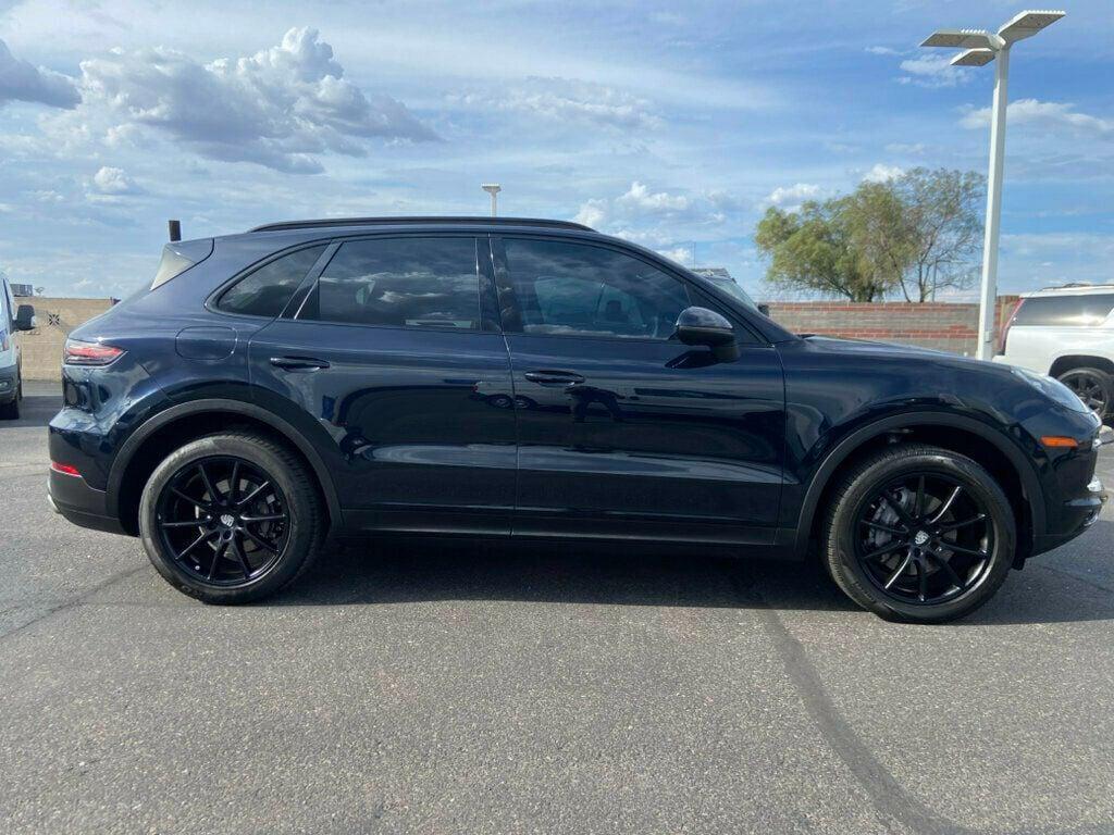 2019 Moonlight Blue Metallic Porsche Cayenne