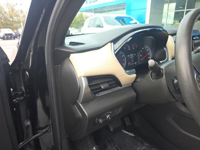 used 2022 Chevrolet Traverse car, priced at $25,500