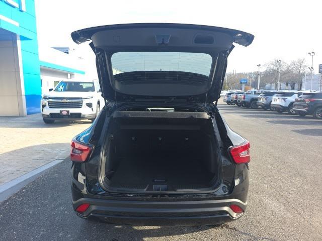 new 2026 Chevrolet Trax car, priced at $28,650