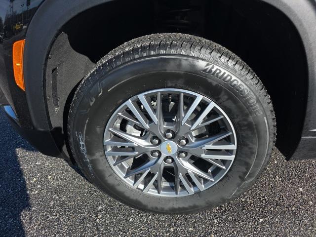 new 2025 Chevrolet Traverse car, priced at $42,795