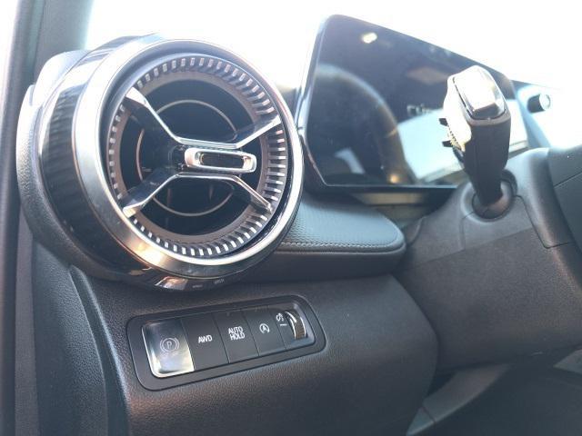 used 2025 Chevrolet Equinox car, priced at $27,000