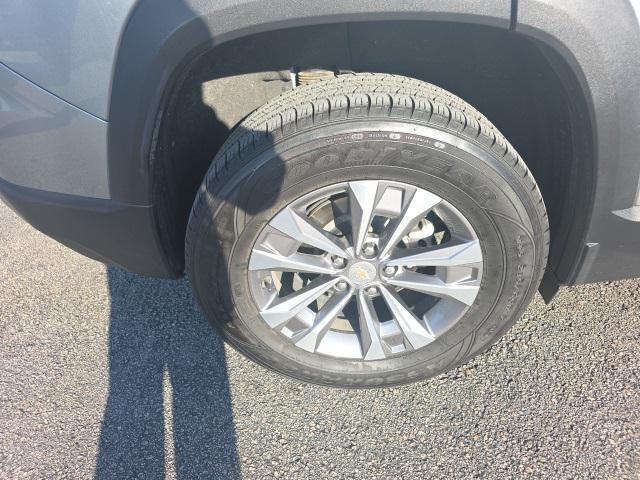 used 2025 Chevrolet Equinox car, priced at $27,000