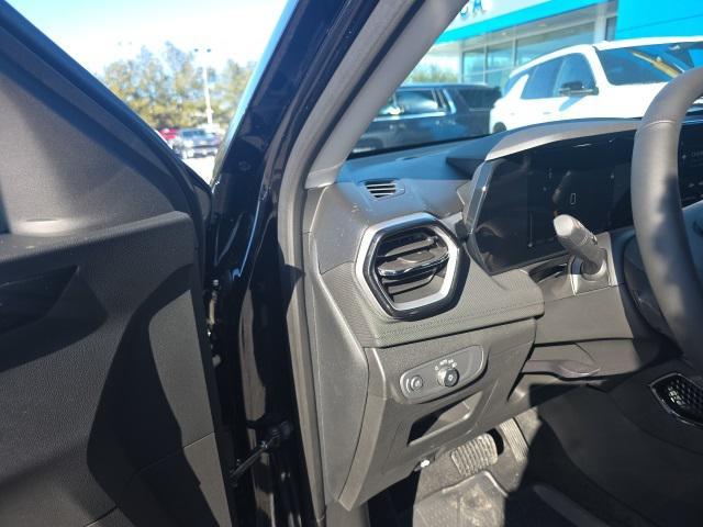 new 2026 Chevrolet TrailBlazer car, priced at $29,890