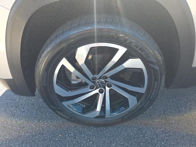 used 2023 Volkswagen Atlas car, priced at $29,500