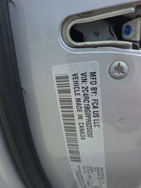 used 2023 Chrysler Pacifica car, priced at $25,264