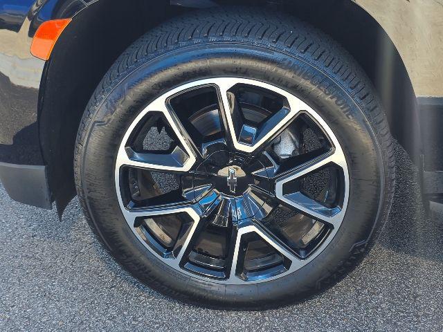 used 2022 Chevrolet Suburban car, priced at $51,394