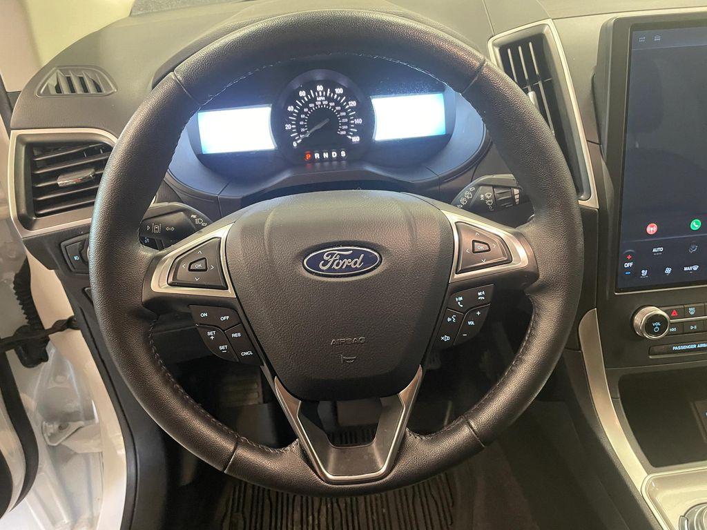 used 2024 Ford Edge car, priced at $33,900