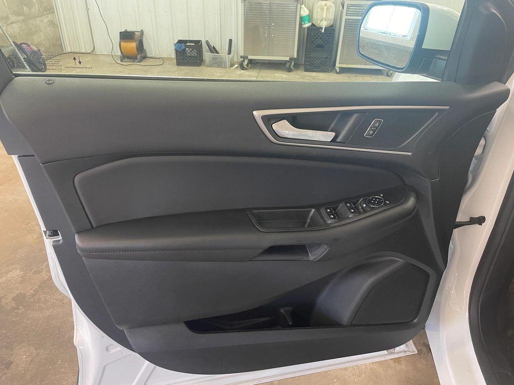 used 2024 Ford Edge car, priced at $33,900