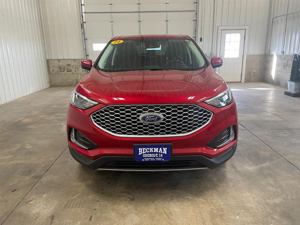 used 2024 Ford Edge car, priced at $30,900