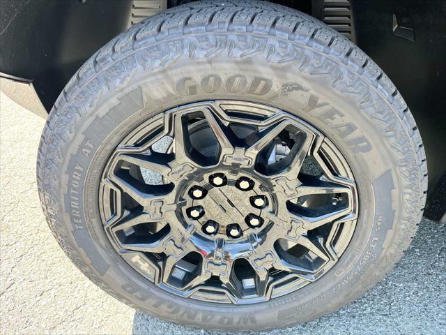 new 2025 GMC HUMMER EV SUV car, priced at $99,730