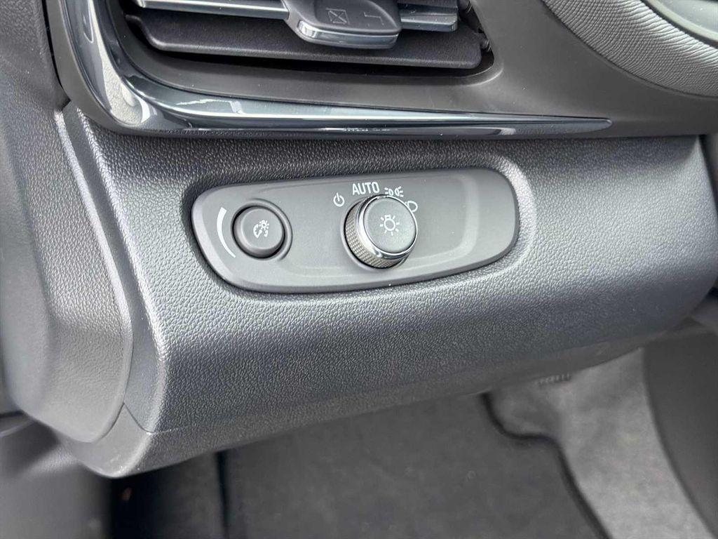 new 2026 Buick Envista car, priced at $27,329