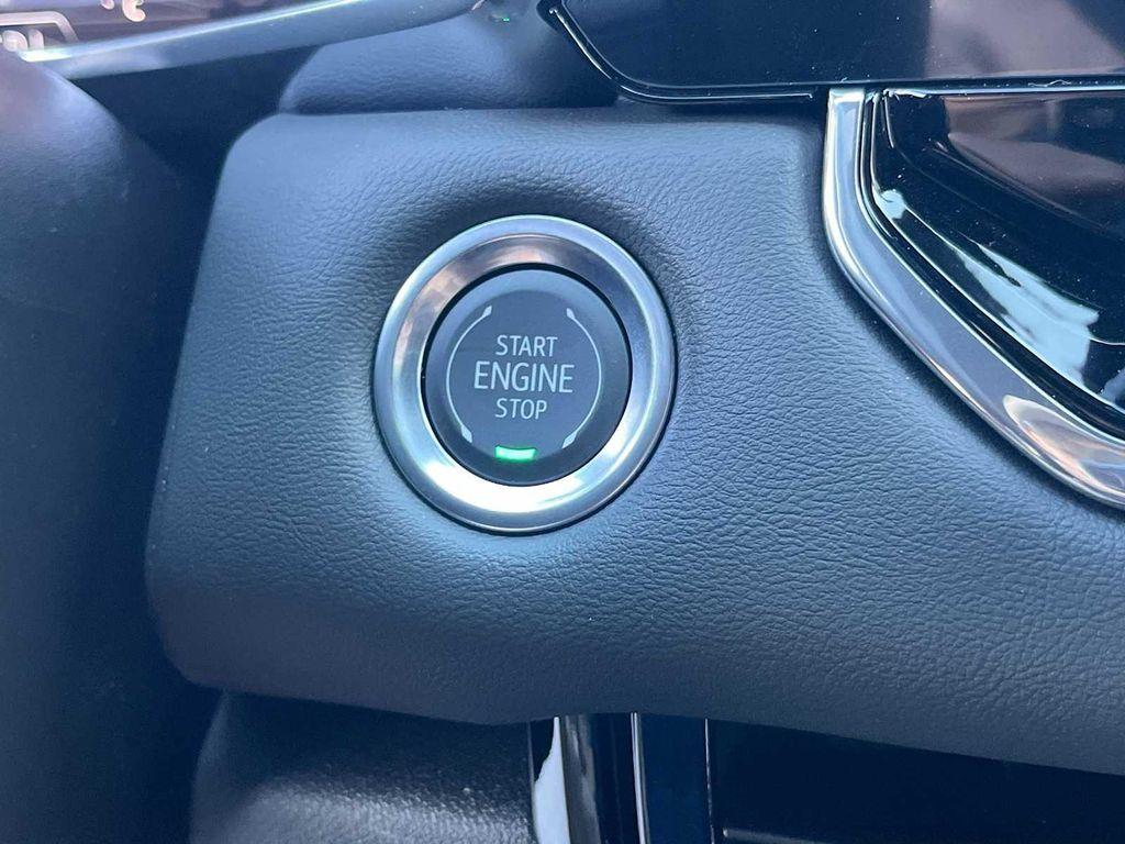 new 2025 GMC Canyon car, priced at $47,125