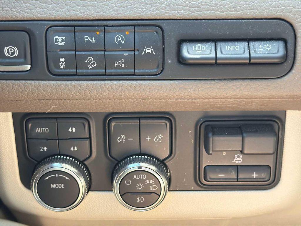 used 2024 GMC Yukon car, priced at $73,932