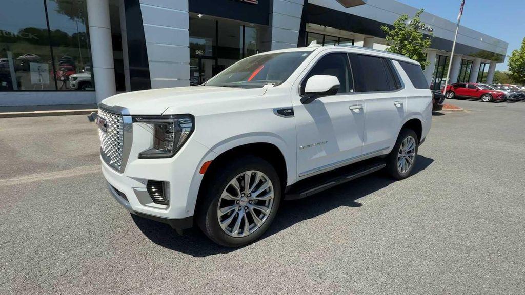 used 2024 GMC Yukon car, priced at $73,932
