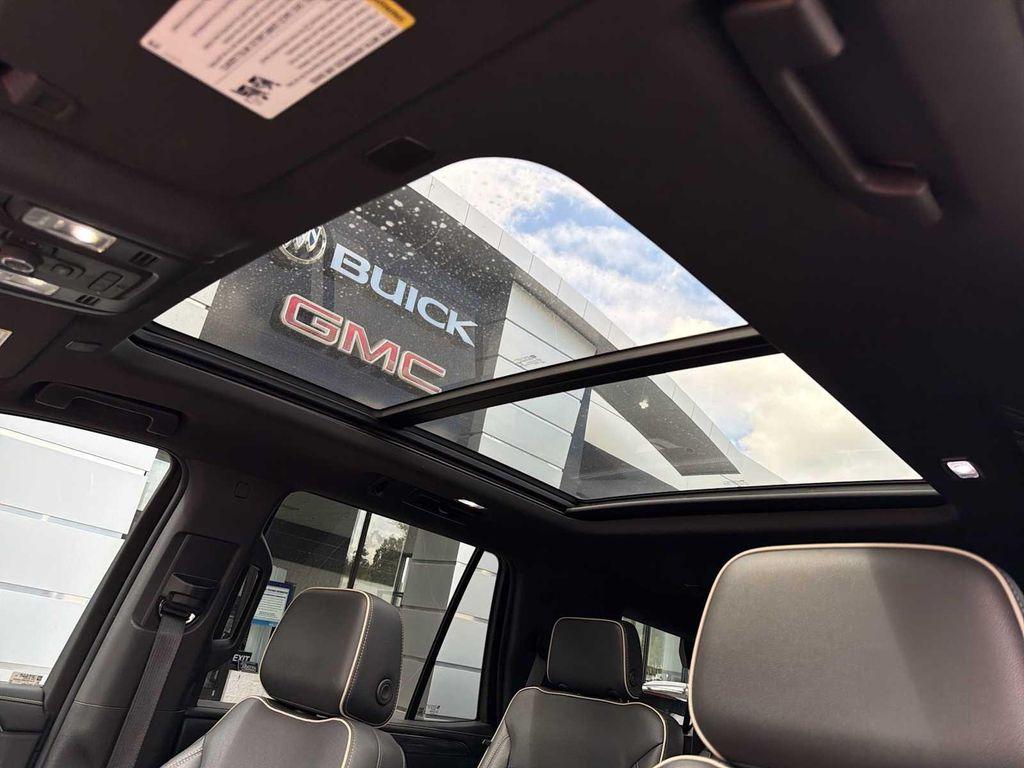 used 2022 GMC Yukon car, priced at $45,923